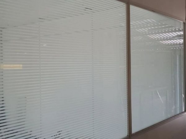 Melhore o controle da luminosidade com isofilme espelhado em Brodowski